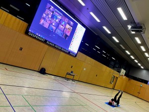 Heimspielstätte der Sportfreunde Loxten mit LEDcon-LED-Display ausgestattet