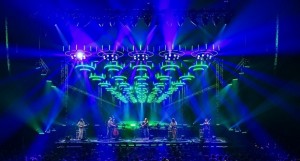 Chauvet helps Lüz Studio create vibes for Billy Strings