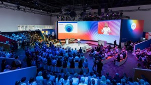 N&M invests in ROE Visual LED panels