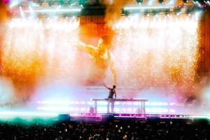 Kaytranada tourt mit GLP Impression X5 IP Bars