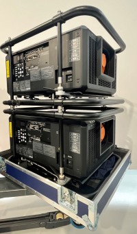 Panasonic PT-RQ35K und InfiLED-AR3.9-Panels neu im Bildkraft-Verleih