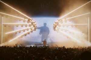 Kaytranada tourt mit GLP Impression X5 IP Bars
