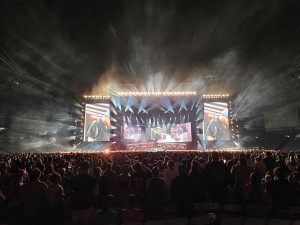 Ayrton lighting, MDG atmospherics and GrandMA3 lighting control selected for Luke Combs’ fourth Australian tour