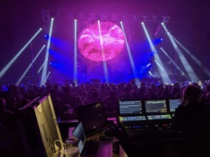 El Monstero’s Pink Floyd tribute lit with Vari-Lite VL1600 Profile
