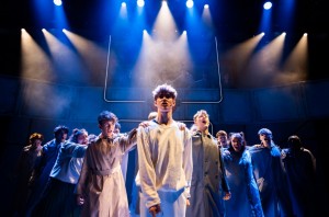 National Youth Music Theatre nutzt Cameo-Scheinwerfer für Musical-Produktionen