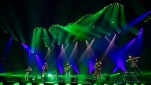 Chauvet helps Lüz Studio create vibes for Billy Strings