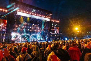 Nashville’s “Big Bash” lit with Robe