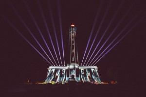 Robe supports Monumental Tour in France
